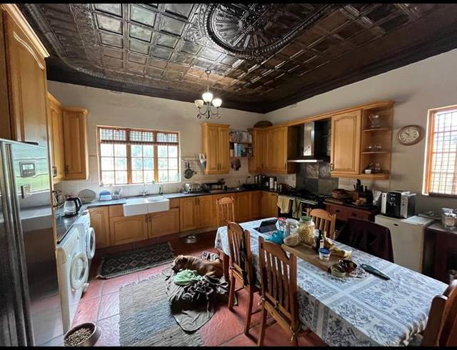 7 BEDROOM HOUSE FOR SALE IN KENSINGTON